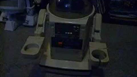 Omnibot MK II by Tomy