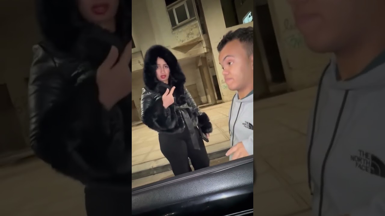 بيتشو وصفاء يتجولون في شوارع الدار البيضاء ليلاً 😱 أجواء منتصف الليل