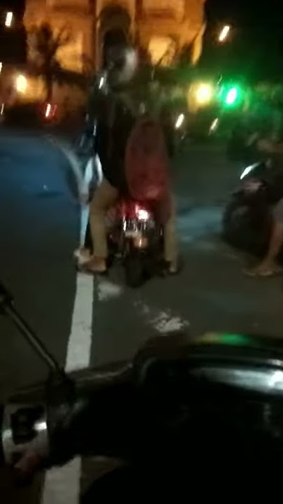 Story WA simpang lima gumul
