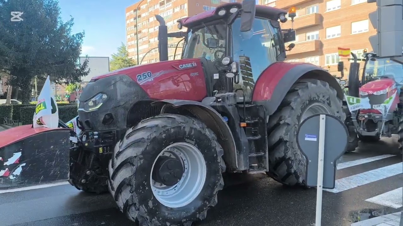 Gran tractorada.#valladolid #noticias #actualidad #event #eventos 