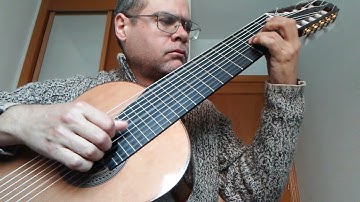 Chorale by Paul Henry for 10 String Guitar (Hal Leonard Classical Guitar Method)