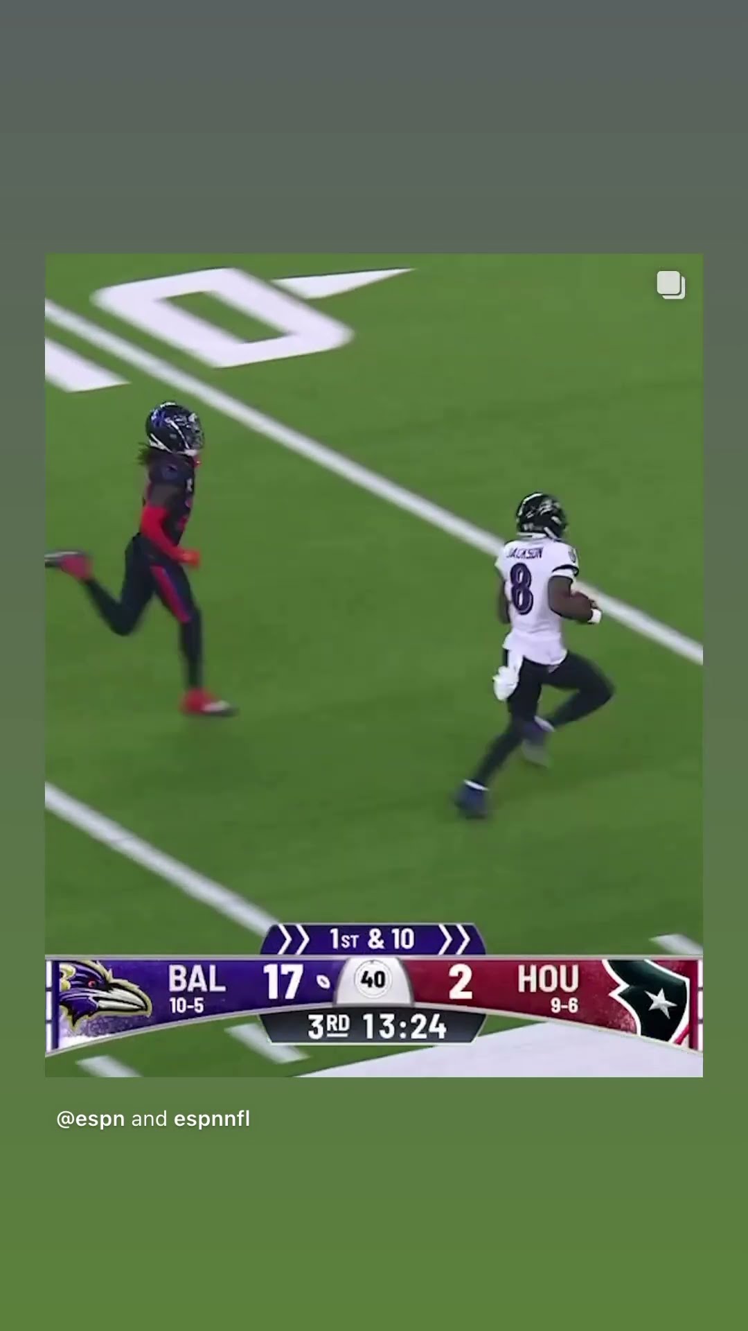 Look at the speed #hoodnews #lamarjackson #ravens #texans #football #jogging #run #omg #how #wow #TD