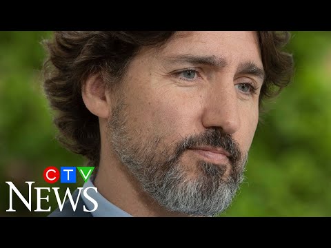 Trudeau pauses before answering question on Trump