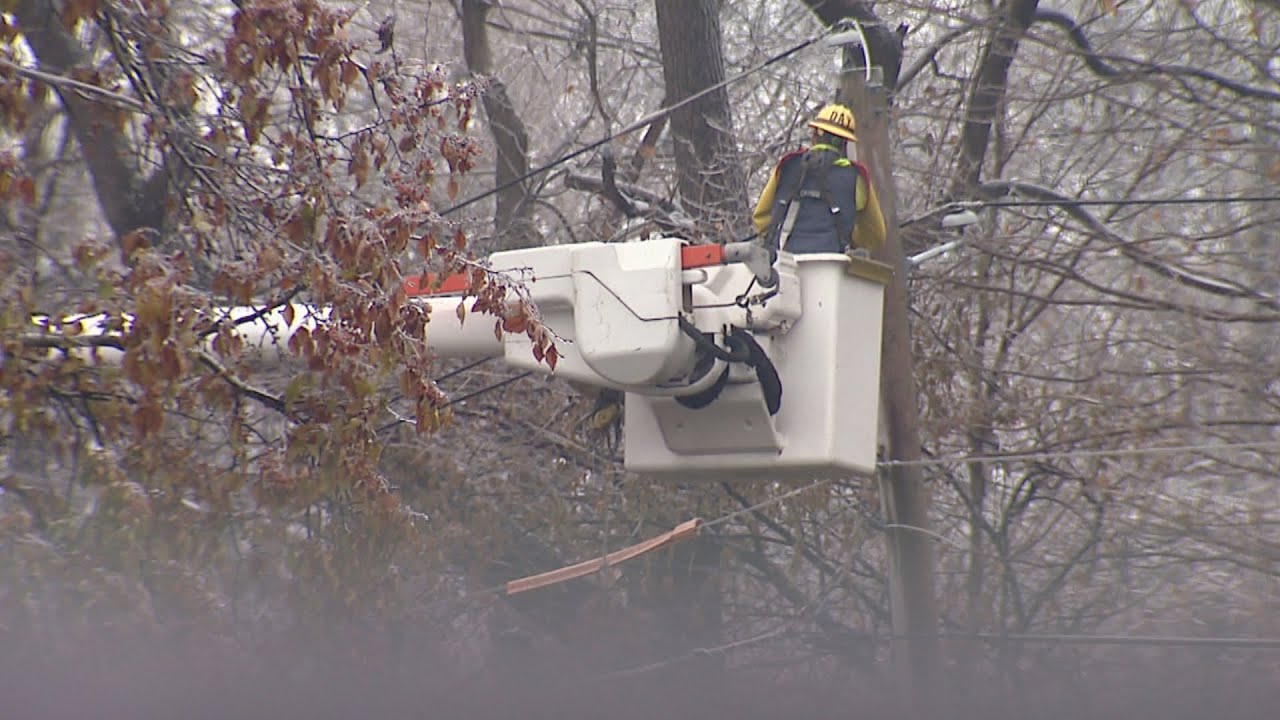 Ice storm: power outages and slick sidewalks - YouTube