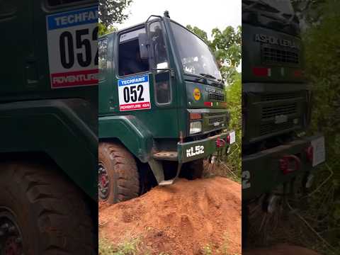 ALS 4x4 Stuck on Mud #automobile #offroad #russianjeep #stallion #offroad4x4 #4x4 #ashokleyland