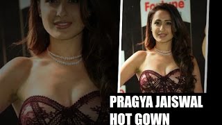 Pragya Jaiswal Hot @IIFA UTSAVAM 2017