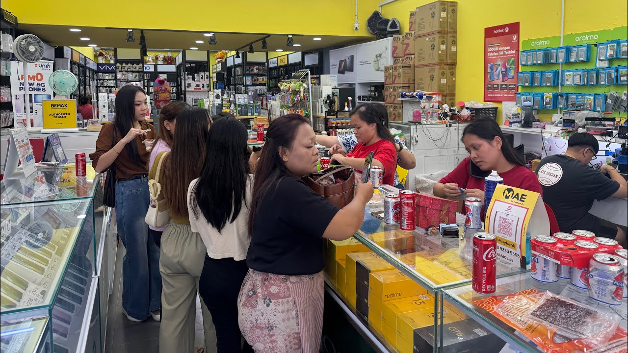 SUASANA PASAR KAPIT DAN  PERSIAPAN BAZAR RAMADHAN KAPIT // JUMPA BOSKU AH FU DI KEDAI MOBILE 66 // 