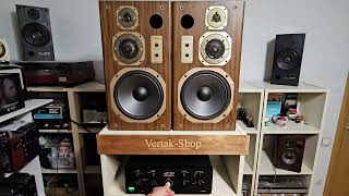 : Coral DX-5. .