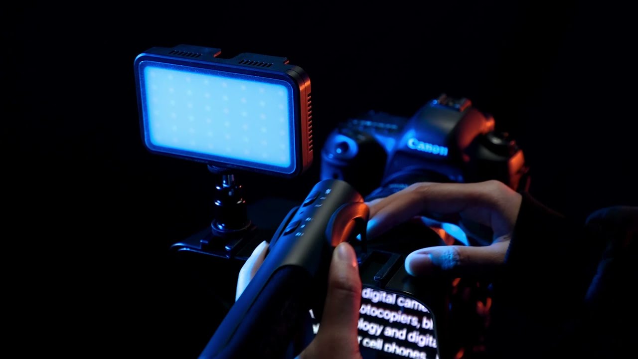 Born for Phone Prompting |  Moman MT1 Smartphone Teleprompter