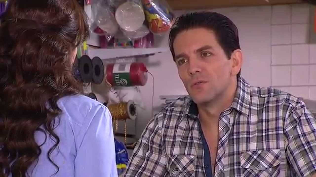 Lo Que Callamos Las Mujeres - Ambición sin limites