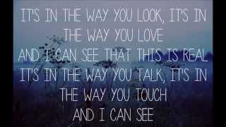 Обложка Real Love Clean Bandit Ft Jess Glynne Lyric Video Скачать Real Love Clean Bandit Ft Jess Glynne Lyric Video
