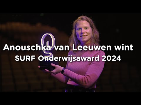 Anouschka van Leeuwen wint een SURF Onderwijsaward 2024 - video from SURF
