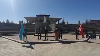 Kanımız Aksada Zafer İslamın , Niğde Ömer Halisdemir Üniversitesi 15 Temmuz Meydanı Resimi