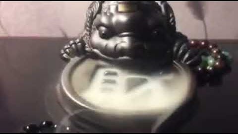 thác khói trầm hương thiềm thừ ( cóc ngậm tiền)