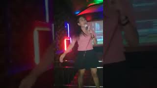 pemandu lagu suara merdu#cewekcantik#pemandulagu#karaoke#shorts