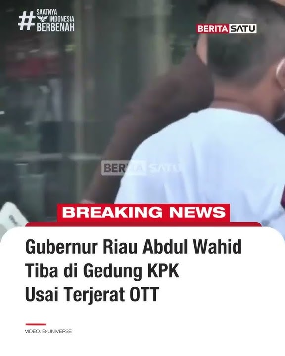 Download lagu Gubernur Riau Abdul Wahid Tiba di Gedung KPK Usai Terjerat OTT #beritasatu