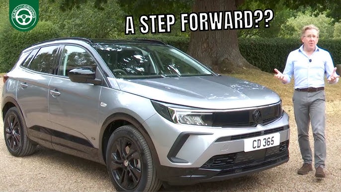 NEW Vauxhall Grandland 2022 UK review: better than a Kia Sportage? 