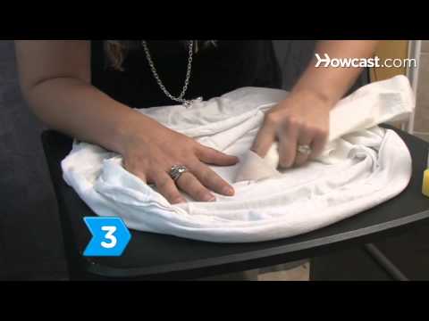 Video: 3 Ways to Smooth the Towel