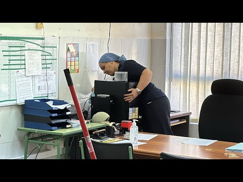 Comienza la limpieza de choque de los colegios públicos y centros de adultos