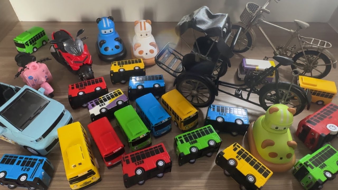 🚒 ASMR_Video * Many Units Of Scale Cars Observed Closely in Hands *