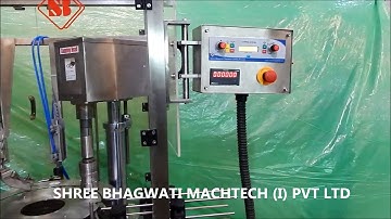 Automatic Soda Pet Bottle Screw Capping Machine with Acrylic Cover and Stainless Steel Frame