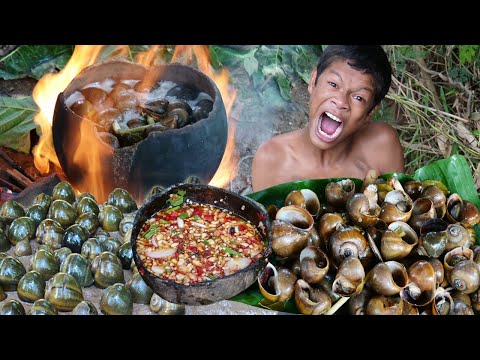 Primitive Technology - Kmeng Prey - Cooking Snails Solo - Eating Delicious