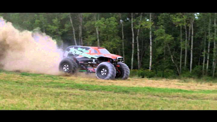 Monster Truck bate recorde mundial de salto