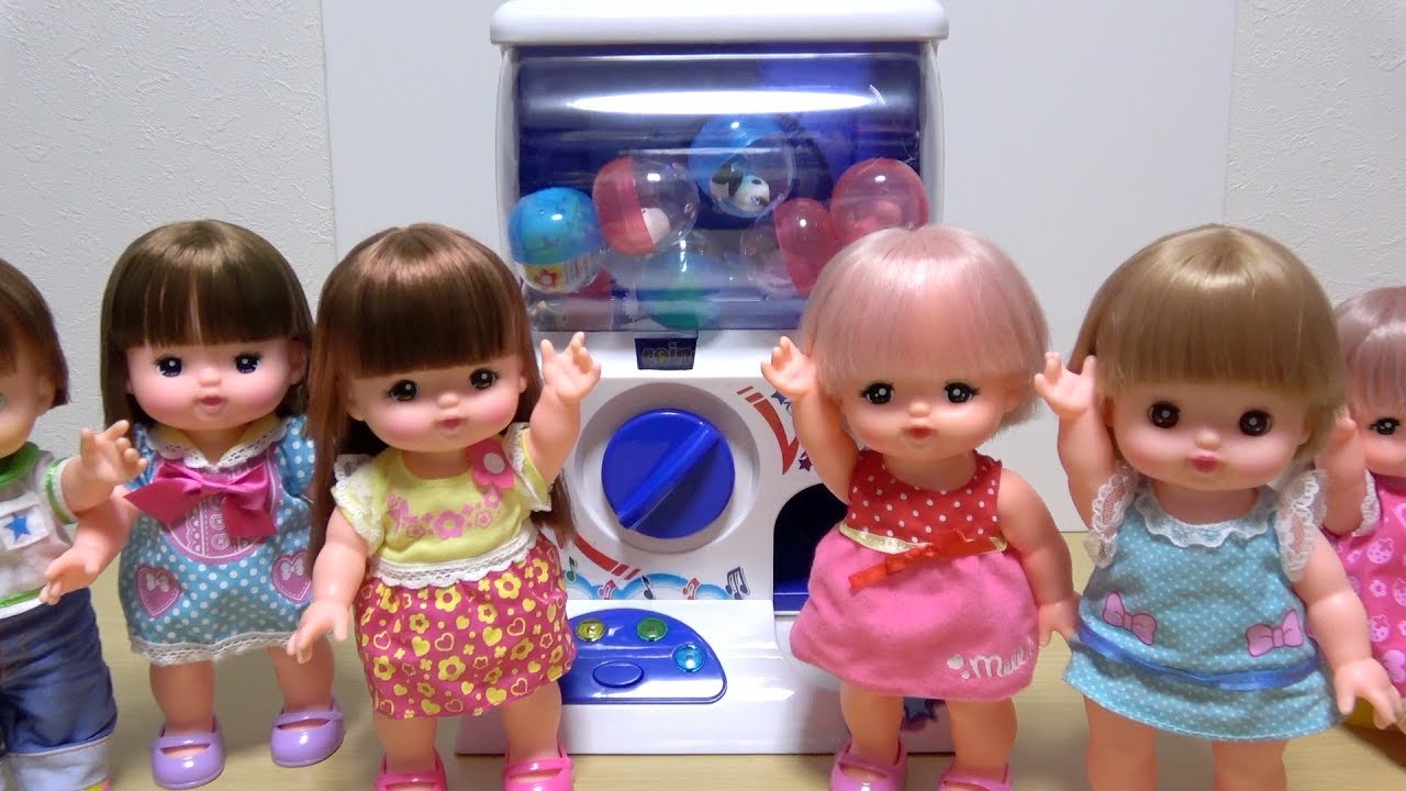 メルちゃん ガチャガチャ Capsules Toys Vending Machine Youtube