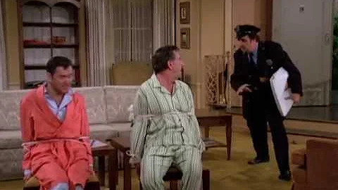 The Odd Couple - Murray We Were Robbed, Break The ...