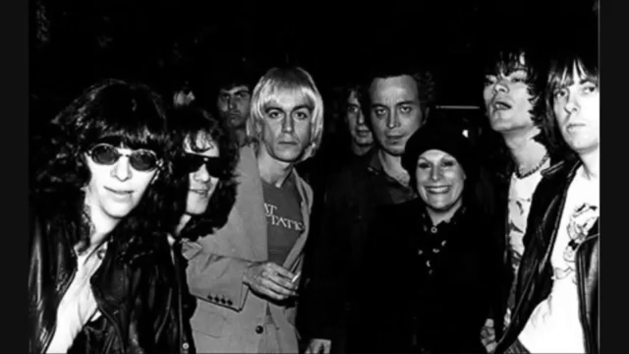 The Ramones Live 1980 - Blitzkrieg Bop, Teenage Lobotomy, Sedated ...
