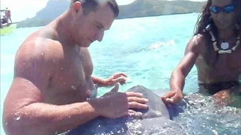 Me kissing a stringray