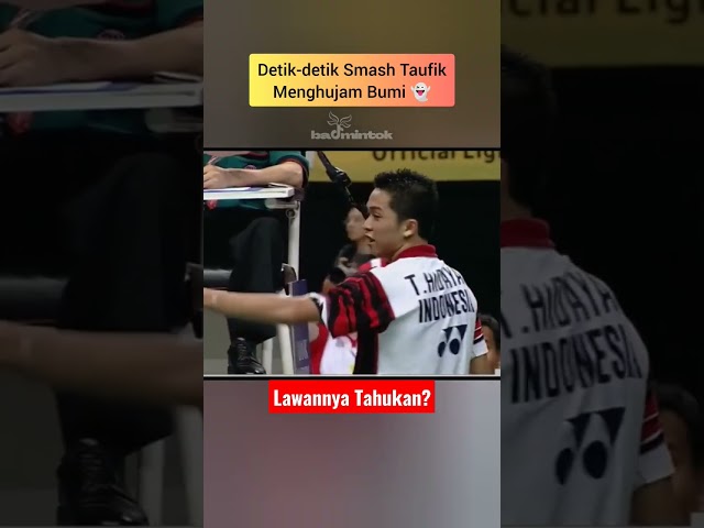 TAUFIK HIDAYAT VS PELATIH VIKTOR AXELSEN: THOMAS CUP 2004 class=