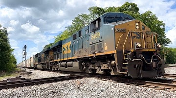 CSX ES40DC 5469 Leads Train I032-10 at Crawford, FL