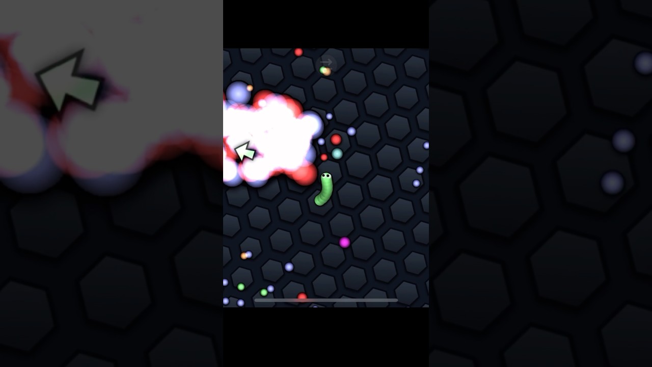 Is this the luckiest Slither.io moment ever🤔 