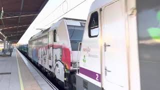 DOBLE 253 RENFE MERCANCÍAS TRANSPORTE SOSTENIBLE +BOBINERO PASANDO POR ESTACIÓN DE ARANJUEZ (MADRID)