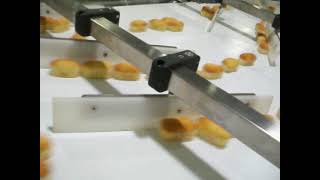 One-Drag-One Food Automatic Packaging Line Breads Cakes Sorting Packing Machine | SAYOKPACK