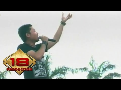 Andra And The Backbone - Terdalam  (Live Konser Kotabumi 20 Maret 2008)