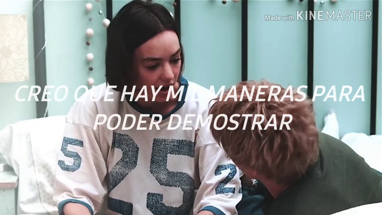 Micro TDH/ Cafune Letra Casy e Izzie - YouTube