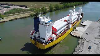 The Great Lakes-St. Lawrence Seaway Shipping System