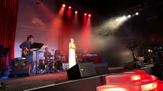 Mai Thiên Vân hát show tại parkwest casino 2018