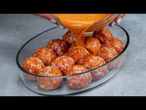 Vidéo: Boulettes De Viande à La Crème Sure Et Sauce Tomate