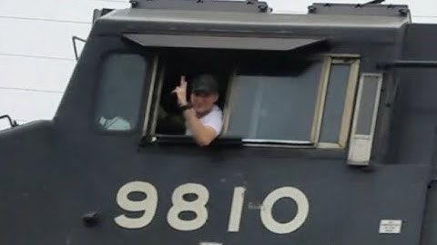 Westbound NS 21M with kool conductor