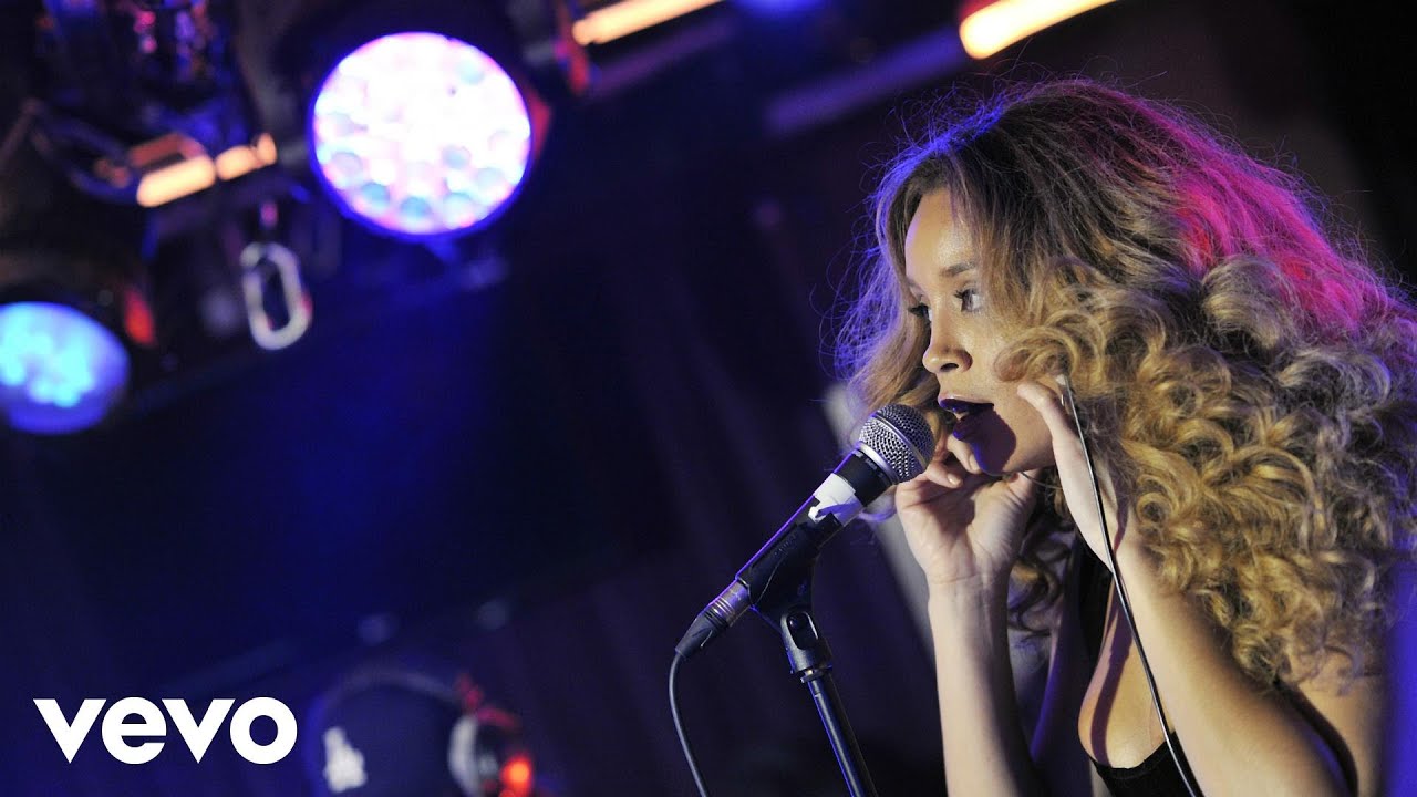 LION BABE – Where Do We Go in the Live Lounge