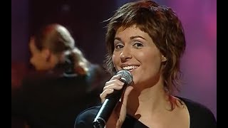 Video thumbnail of "Sissel Kyrkjebø - Se ilden lyse (Fire In Your Heart) - 2001"