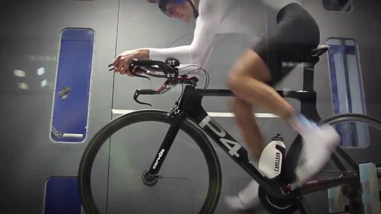 CASTELLI 2014 Dubai Tour Leader's Jersey Unveiled - PezCycling News