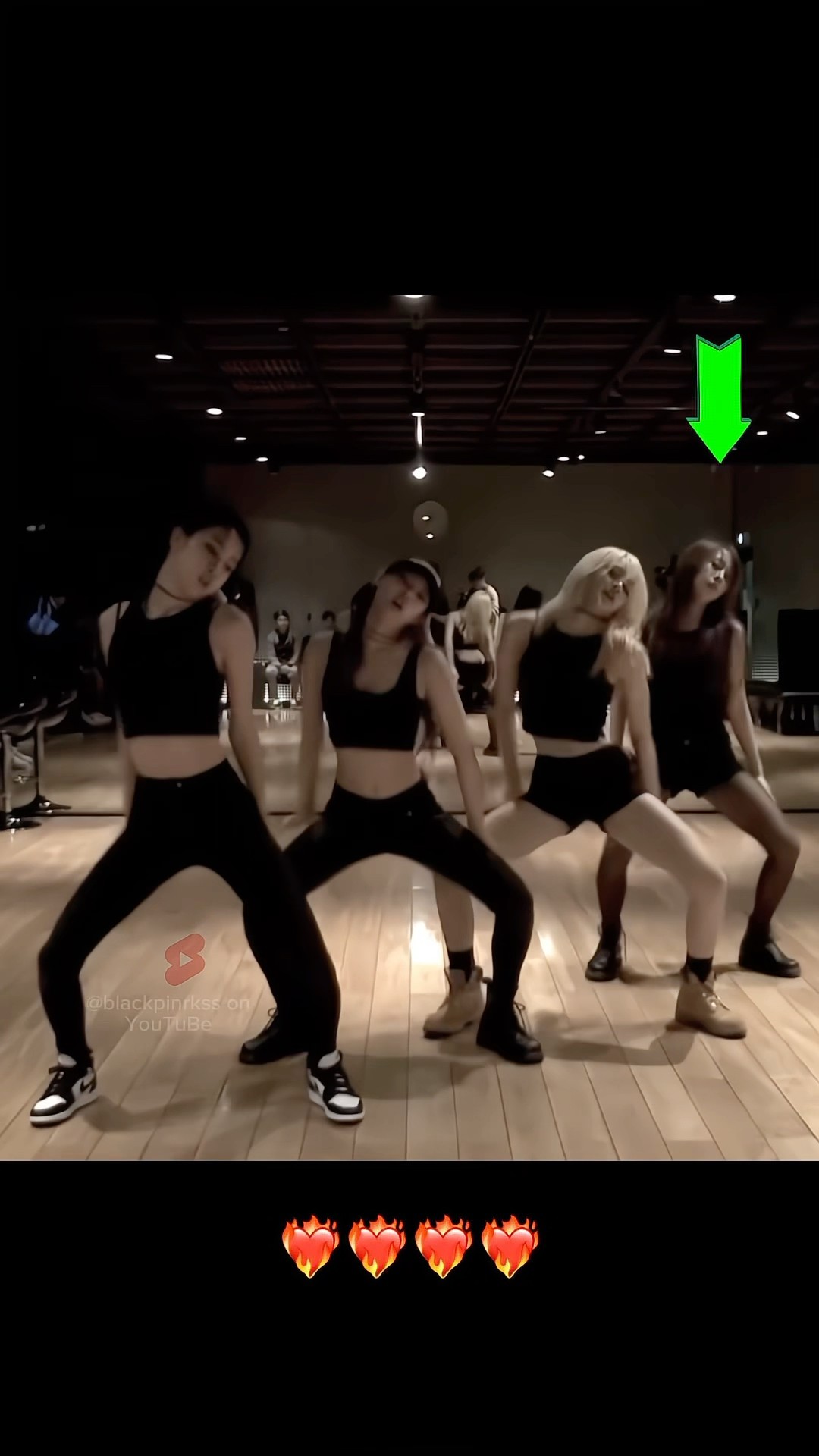 Blackpink flexibility!! ?? #blackpink #jisoo #jennie #rosé #lisa