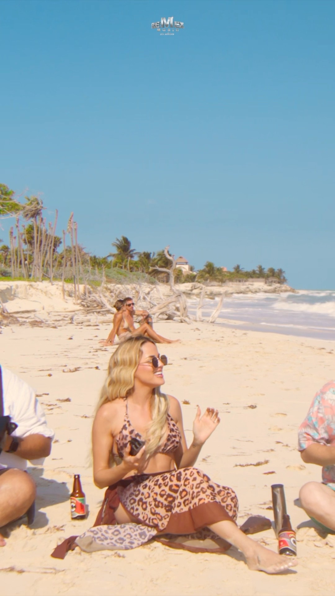 Que rico pasar una tarde tomando el sol... ?#BesitosEnLaPlaya ?? de La Casetera ?