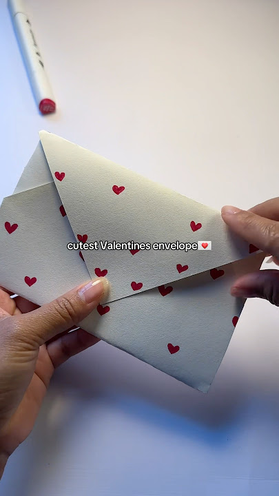 DIY cute Valentines envelope💌 #diy #shorts #diyenvelope #envelope #papercraft #valentinescrafts