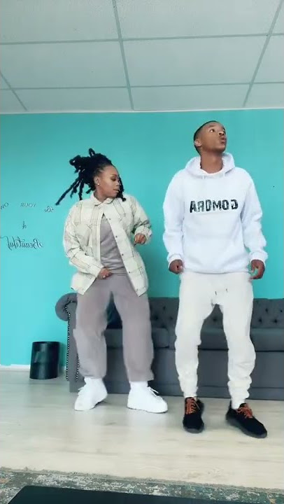 Bontle Modiselle & Seekay Doing Harare Challenge