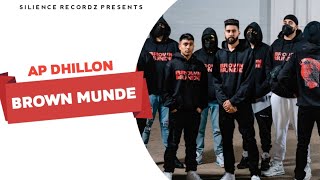 O desi je geet aa Trap ji beat aa Sir Kadd Gajj de Speakeran ch vajjde brown munde Brown Munde